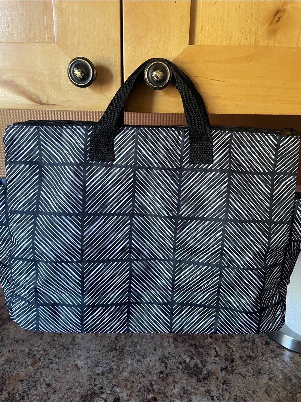 thirty-one Black and White Geometric Mini Tote